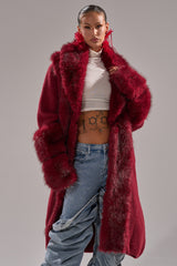 LUXE LIFE FUR CARDIGAN IN BURGUNDY