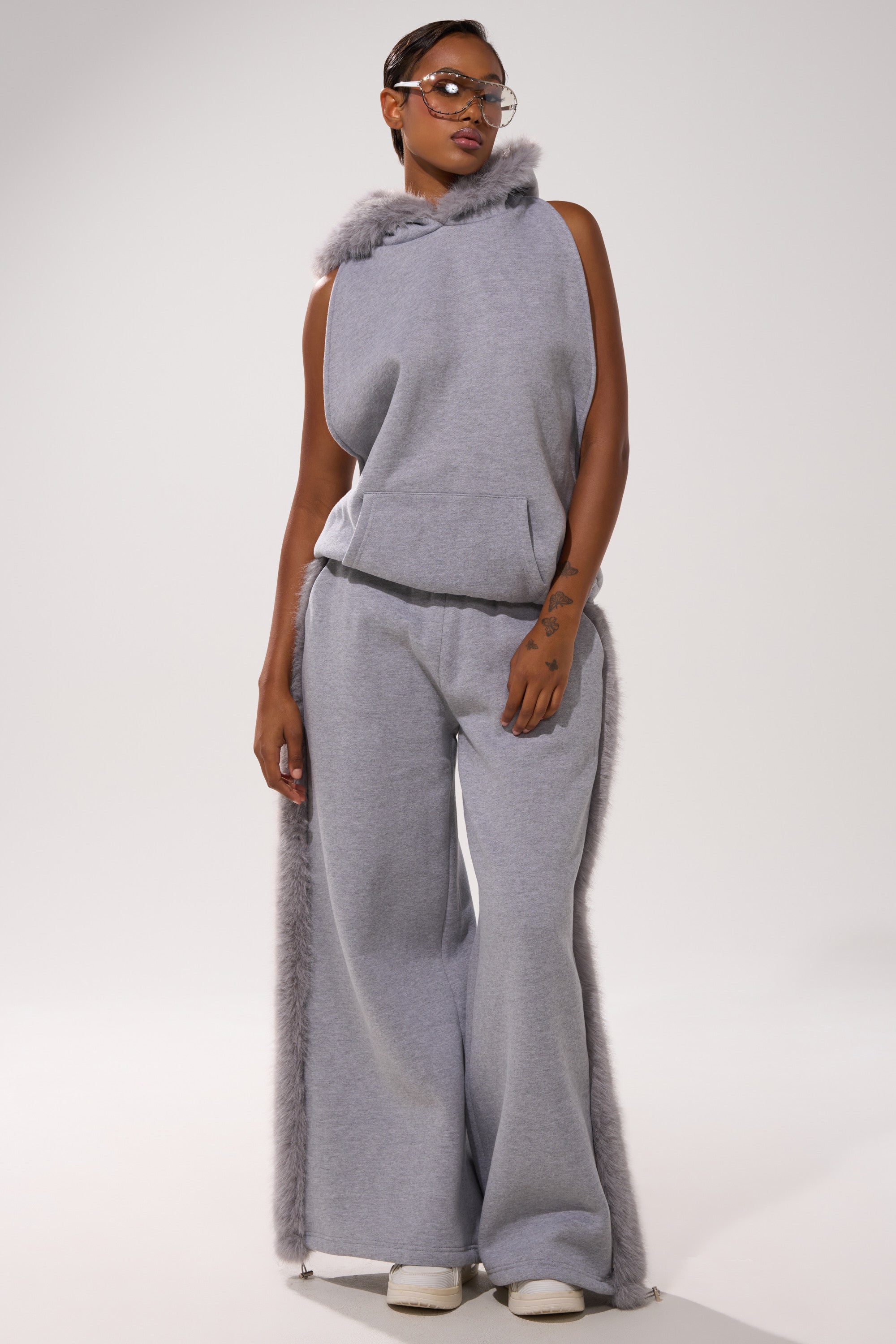 LUXE FUR OPEN-BACK SWEATSHIRT IN GREY