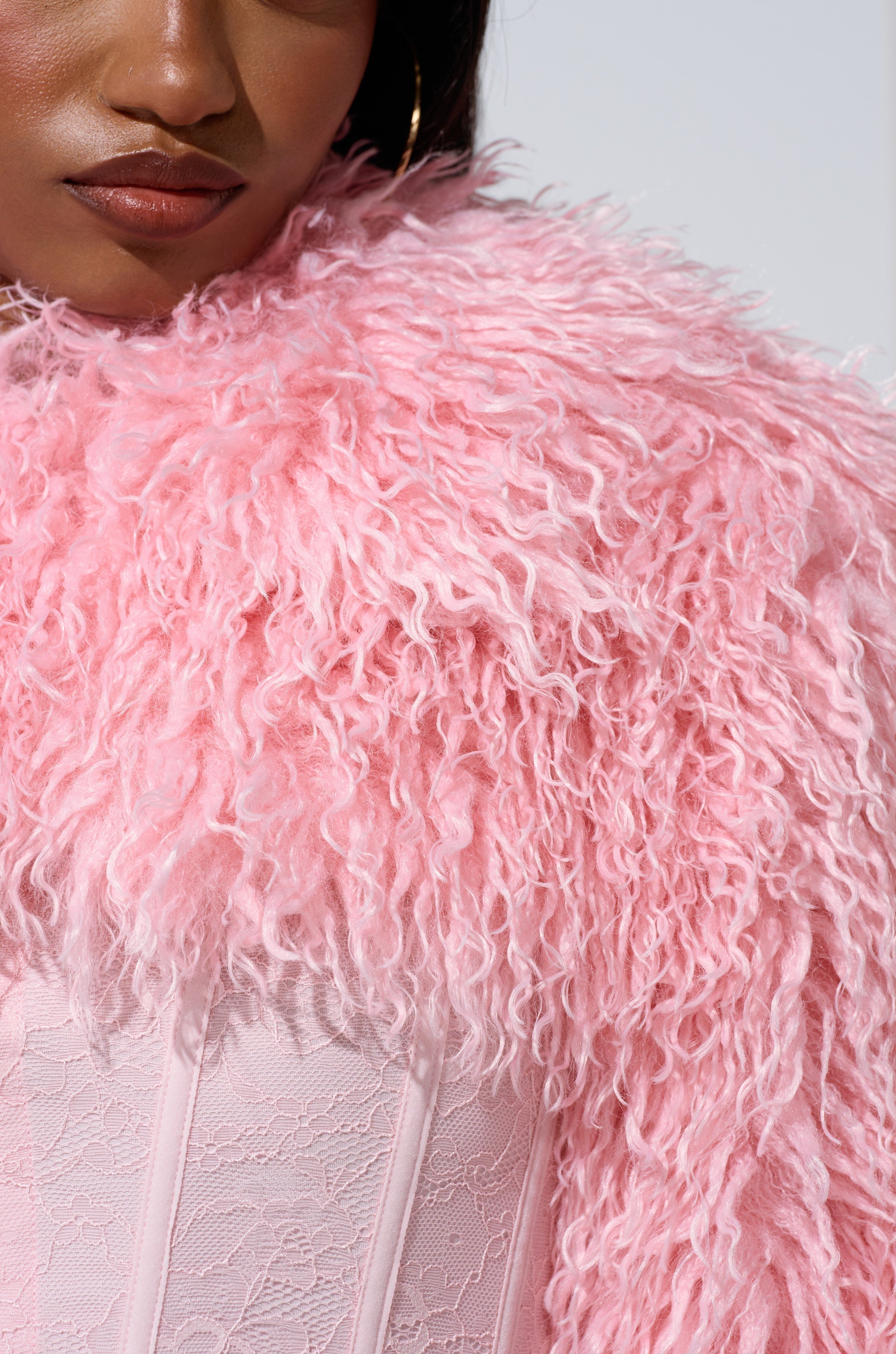 LEILA ULTRA CROP FAUX FUR IN LIGHT PINK
