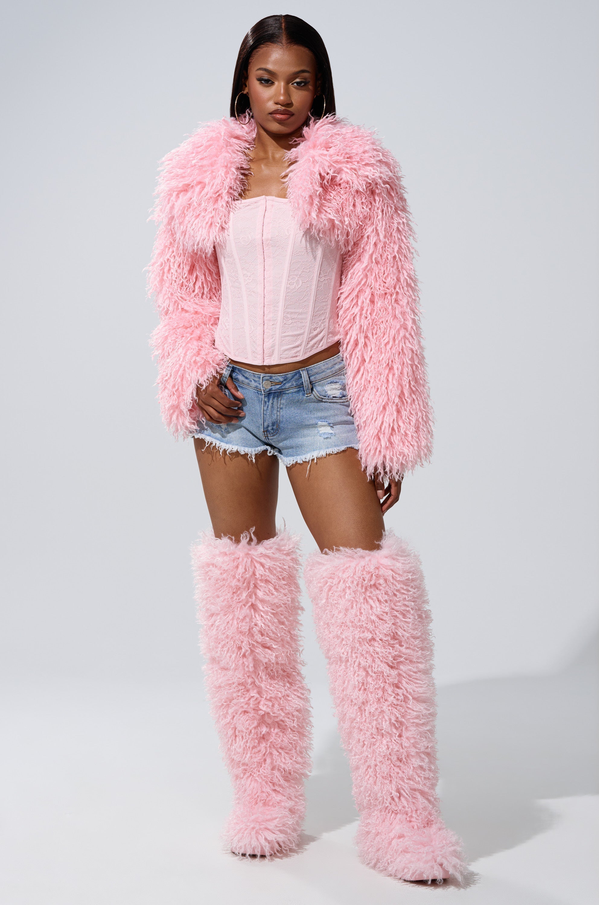 LEILA ULTRA CROP FAUX FUR IN LIGHT PINK