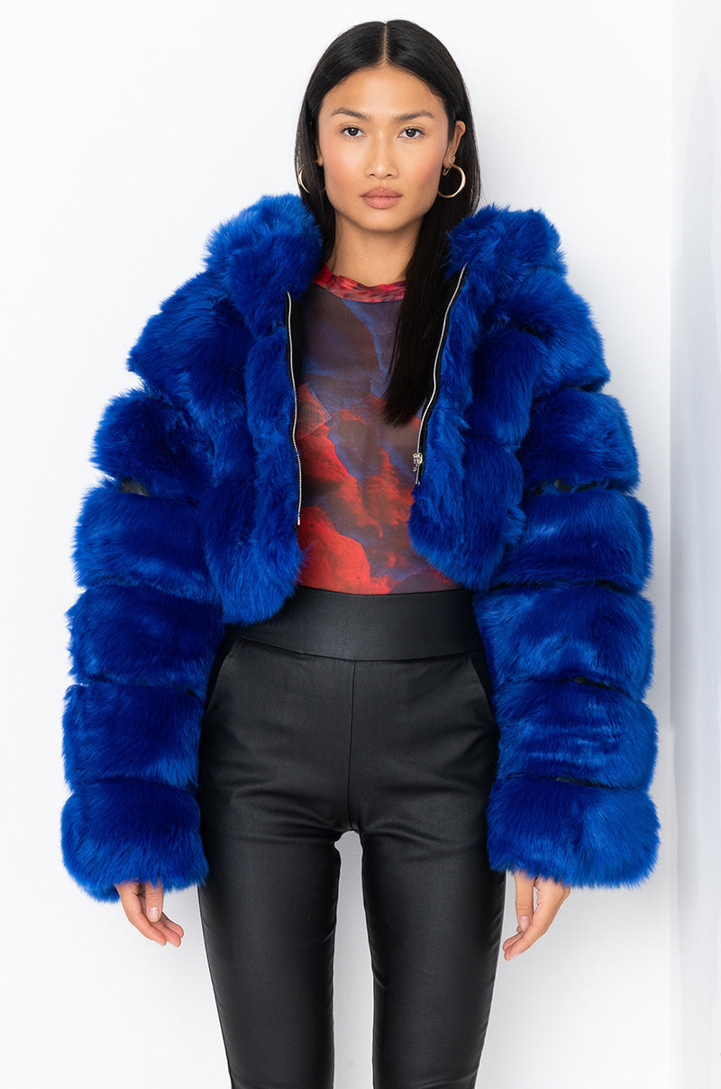 GRACELLE FAUX FUR CROPPED JACKET