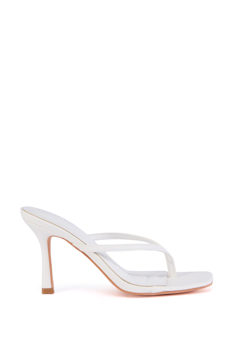 AZALEA WANG RODOLFO WHITE THONG TOE STILETTO SANDAL