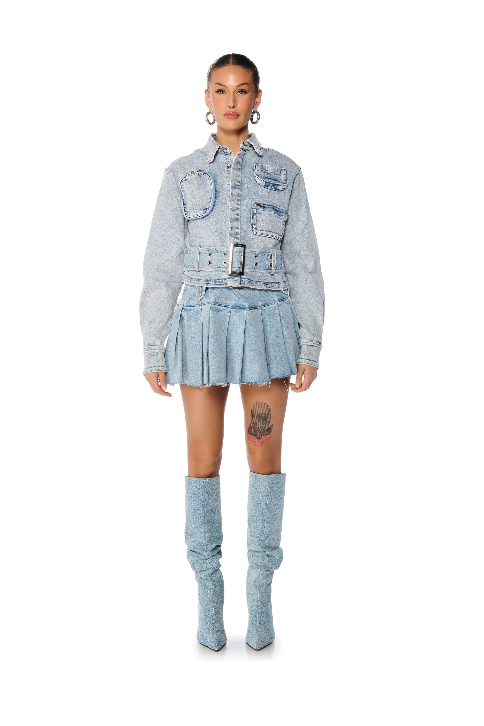 IT HAS POCKETS DENIM JACKET