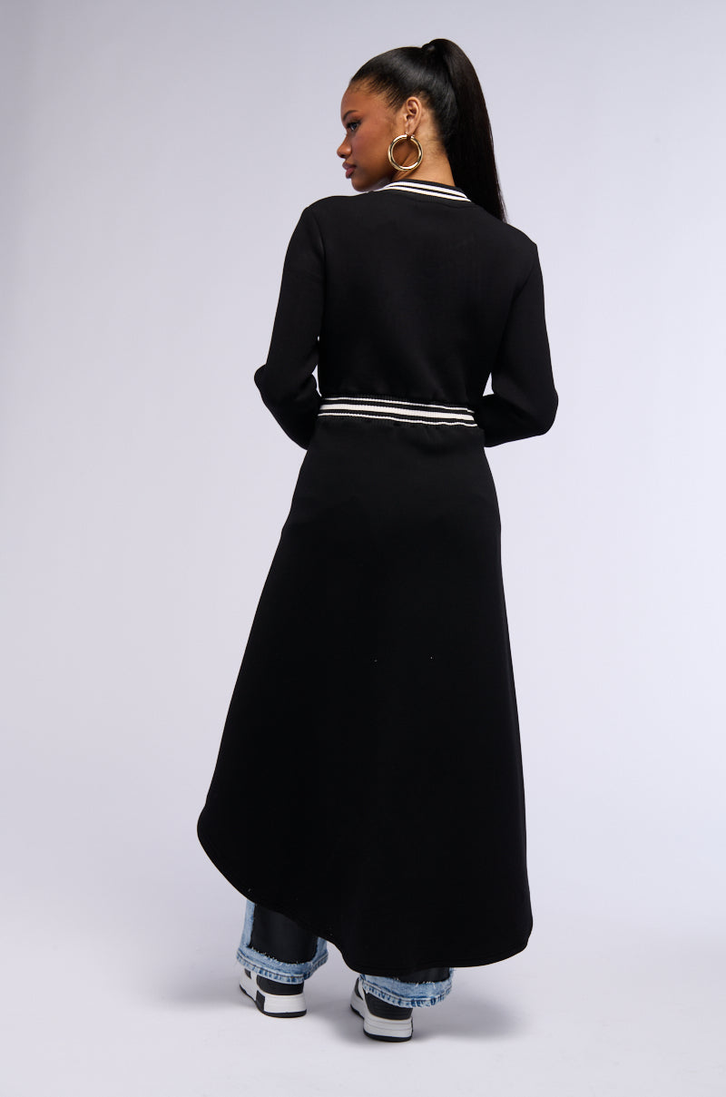 KEEP IT MOVING SCUBA TRENCH IN BLACK